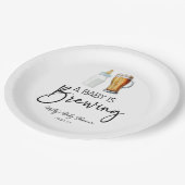 ベビーがビールボトルグラス赤ちゃんシャワーを醸造している ペーパープレート (アングル)