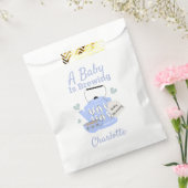 ベビーがブルーイング・ブルーの男の赤ちゃん・シャワー フェイバーバッグ (封をした状態)