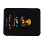 ベビーが可愛いハロウィーンの赤ちゃんシャワーを浴びる マグネット (横)