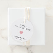 ベビーが可愛いピンクのハート女の子の赤ちゃんシャワーを醸造している フェイバータグ (インサイチュ)