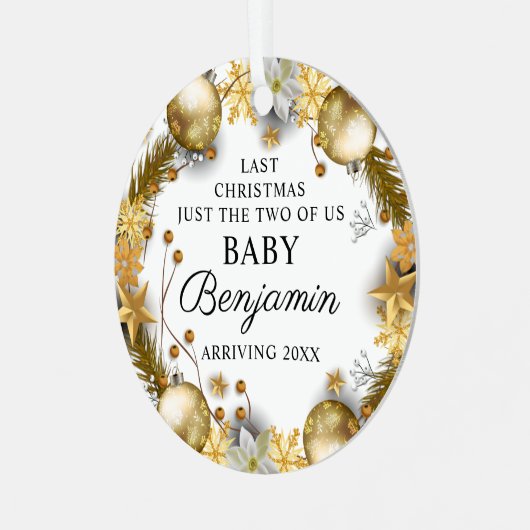 ベビーが妊娠ベビーに到着する前の最後のクリスマス メタルオーナメント (正面左)