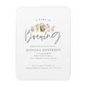 ベビーが水色のビールベビーシャワーを浴びている。 マグネット (縦)