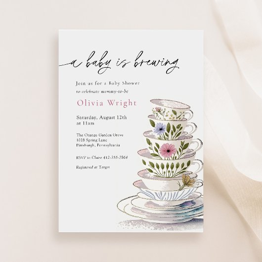 ベビーが紅茶パーティーの赤ちゃんシャワーを醸造している 招待状