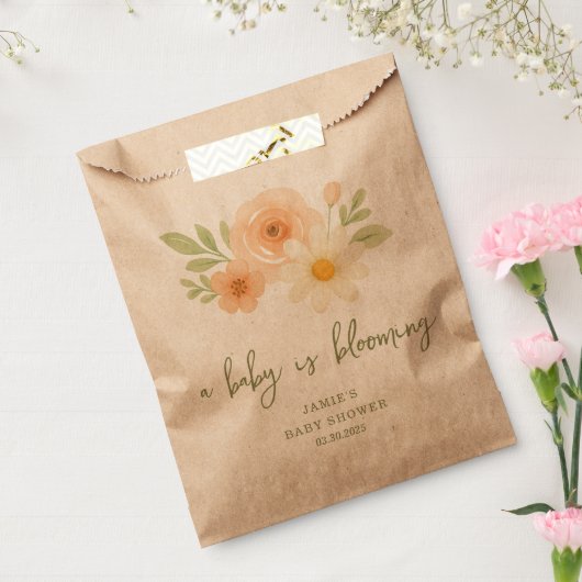 ベビーが赤ちゃんシャワーを咲かせている フェイバーバッグ (封をした状態)