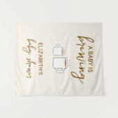 ベビーが赤ちゃんシャワーを浴びる タペストリー (正面(横))