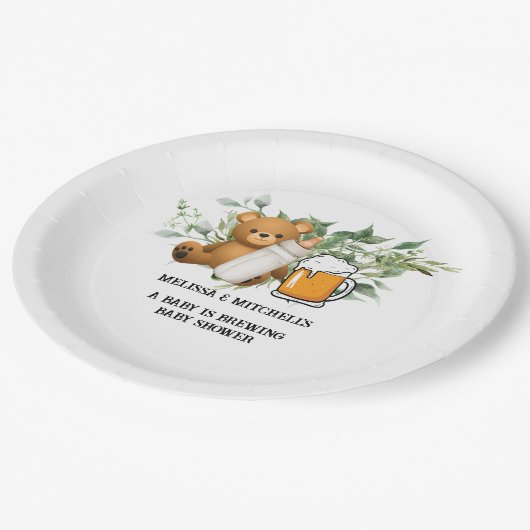 ベビーが赤ちゃんシャワーを浴びる ペーパープレート (アングル)