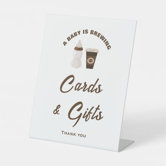 ベビーが赤ちゃんシャワーカードとギフトサインを醸造している 台座サイン (正面)