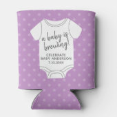 ベビーが醸造している – カップルのシャワーは色を編集できる 缶クーラー (裏面)