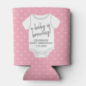 ベビーが醸造している – カップルのシャワーは色を編集できる 缶クーラー (裏面)