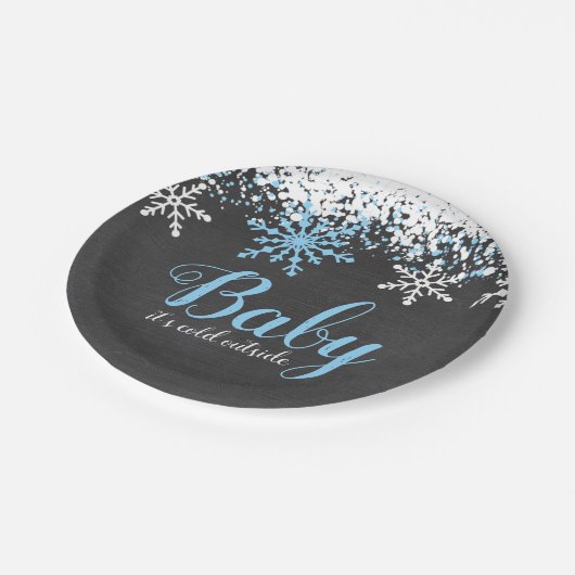 ベビーその冷たい雪の外の冬の少年の赤ちゃんシャワー ペーパープレート (アングル)