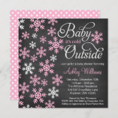 ベビーそれは冷たい外の黒板のピンクのベビーシャワーです 招待状 (正面/裏面)