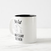 ベビーとパパの最初の父の日を一緒に ツートーンマグカップ (正面左)