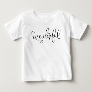 ベビーのためのすばらしいOnederfulの最初誕生日のティー ベビーTシャツ