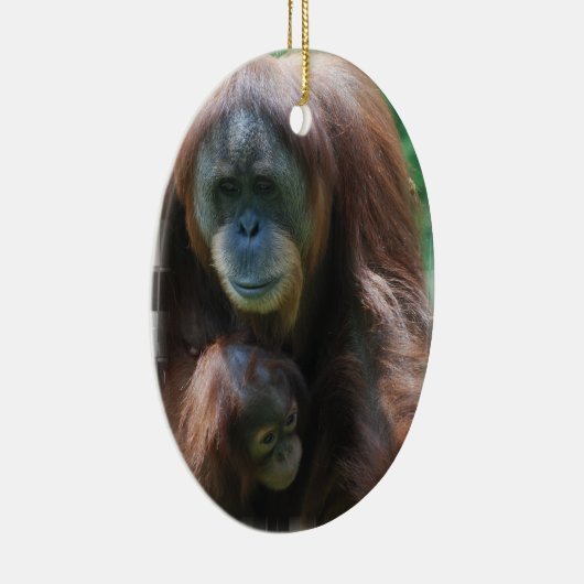 ベビーのオーナメントを持つオランウータン セラミックオーナメント (右)