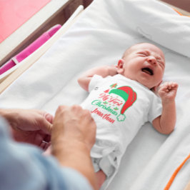 ベビーのカスタム初めてのクリスマスツリーレッドサンタハット ベビーボディスーツ