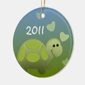ベビーのカメの写真 セラミックオーナメント (左)
