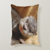 ベビーのカワウソ アクセントクッション (正面(垂直))