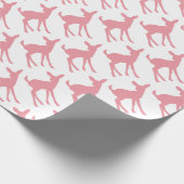 ベビーのシカのピンクの森林テーマの女の子のベビーシャワー ラッピングペーパー (角)
