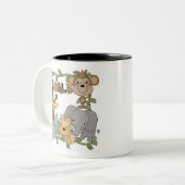 ベビーのジャングル動物のTシャツおよびギフト ツートーンマグカップ (正面左)