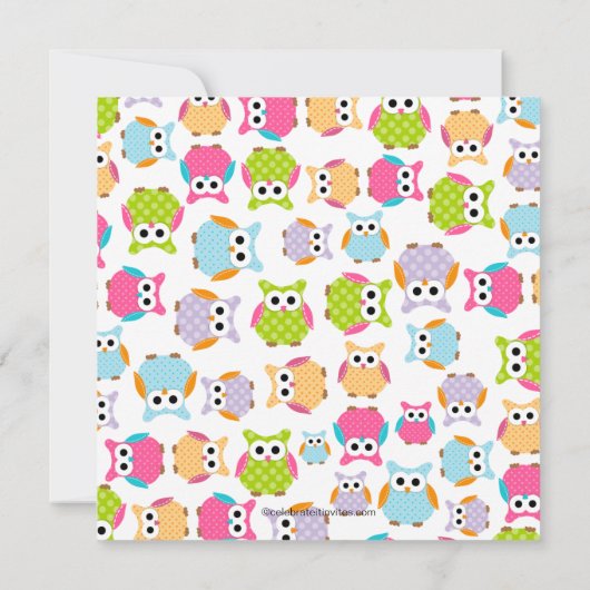 ベビーのフクロウのベビーシャワーを持つお母さん及びパパのフクロウ 招待状 (裏面)