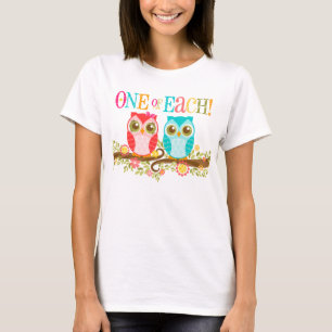 ベビーのフクロウ-それぞれの1! 双生児-マタニティシャツ Tシャツ