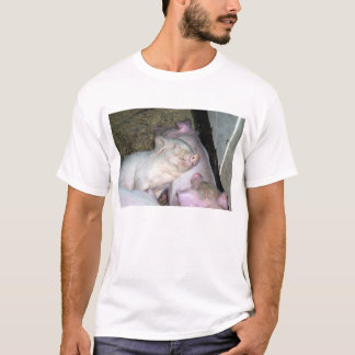 ベビーのブタ Tシャツ
