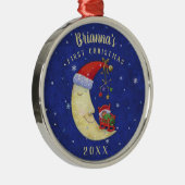 ベビーのモノグラムの名前の初めてのクリスマスのサンタの月 メタルオーナメント (右)