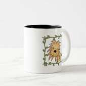 ベビーのライオンのTシャツおよびギフト ツートーンマグカップ (正面右)