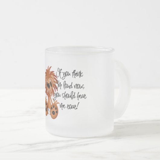 ベビーのライオンは私がTシャツおよびギフトをとどろくのを聞きます フロストグラスマグカップ (正面右)