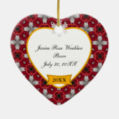 ベビーの写真記念の赤いクリスマスパターン セラミックオーナメント (裏面)