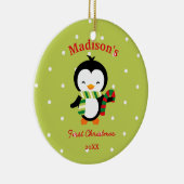 ベビーの初めてのクリスマスのかわいいペンギンおよび水玉模様 セラミックオーナメント (右)