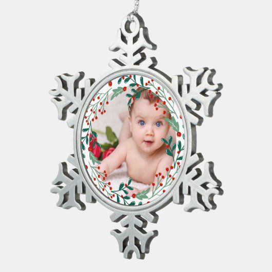 ベビーの初めてのクリスマスフォトホリデーさくらんぼ スノーフレークピューターオーナメント (右)