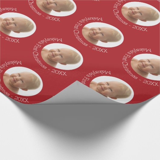 ベビーの初めてのクリスマスフォト名前をカスタムする年赤 ラッピングペーパー (角)