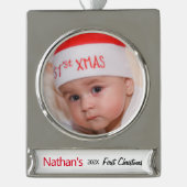 ベビーの初めてのクリスマス写真テンプレート名（年） シルバープレートバナーオーナメント (正面)