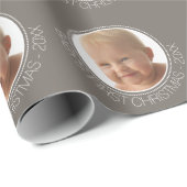 ベビーの初めてのクリスマス写真名前をカスタムすると年 ラッピングペーパー (ロールコーナー)