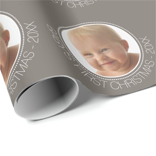 ベビーの初めてのクリスマス写真名前をカスタムすると年 ラッピングペーパー (ロールコーナー)