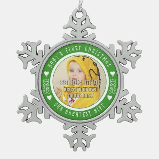 ベビーの初めてのクリスマス – 私たち素晴らしのギフトグリーン スノーフレークピューターオーナメント (正面)