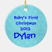 ベビーの初めてのクリスマスNOAHSの避難所のオーナメント セラミックオーナメント (裏面)