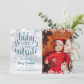 ベビーの外は寒い雪の降る写真のクリスマス シーズンカード (スタンド正面)