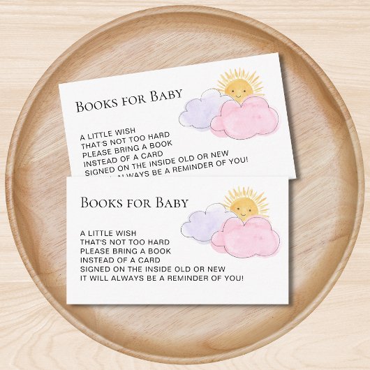 ベビーの太陽と雲の女の子の赤ちゃんシャワーのための本 エンクロージャーカード