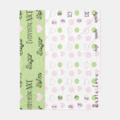 ベビーの成長マイルストーン砂糖とスパイス フリースブランケット (正面)