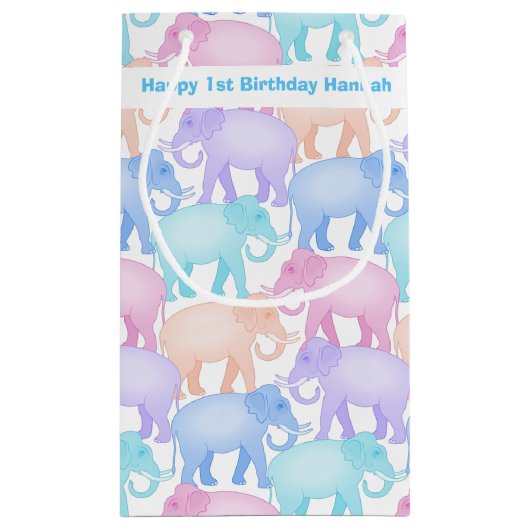 ベビーの第1誕生日のカラフル象 スモールペーパーバッグ (裏面)