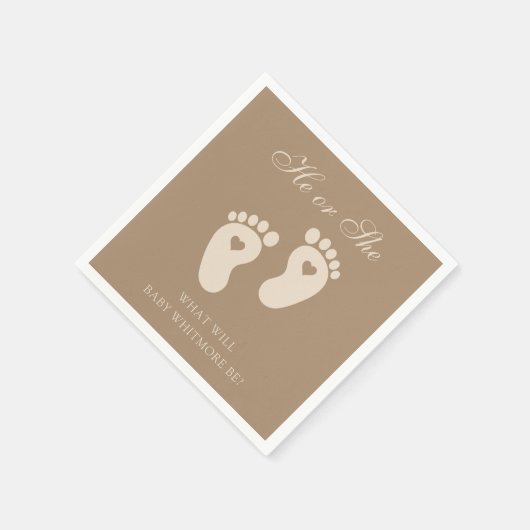 ベビーの足跡彼または彼女の茶色のジェンダー明かす スタンダードカクテルナプキン (角)