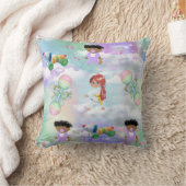 ベビーの遊び仲間と虹と雲の投げピル クッション (ブランケット)