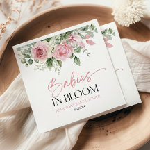 ベビーの開花ピンクのバラのフローラツインベビーシャワー