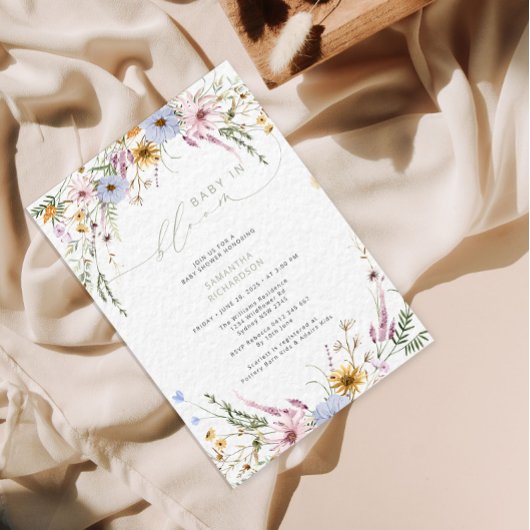 ベビーの開花ワイルドフラワーベビーシャワー 招待状