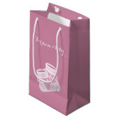 ベビーの靴下 – ピンク スモールペーパーバッグ (正面アングル)
