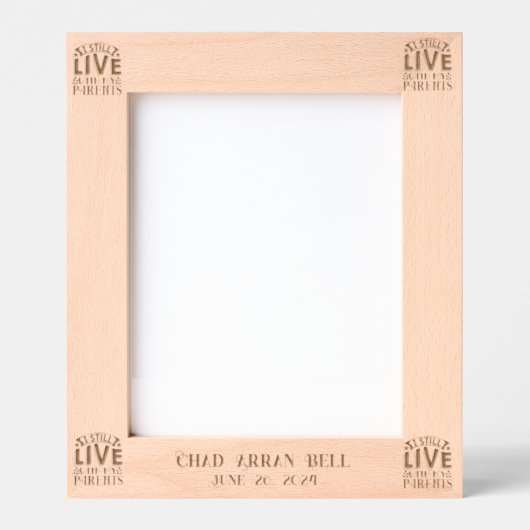 ベビーはまだ両親と一緒に暮らしている レーザー彫刻フレーム (正面)