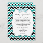 ベビーはティール(緑がかった色)の緑の黒いBowtieのベビーシャワーを振りかけます 招待状 (正面/裏面)