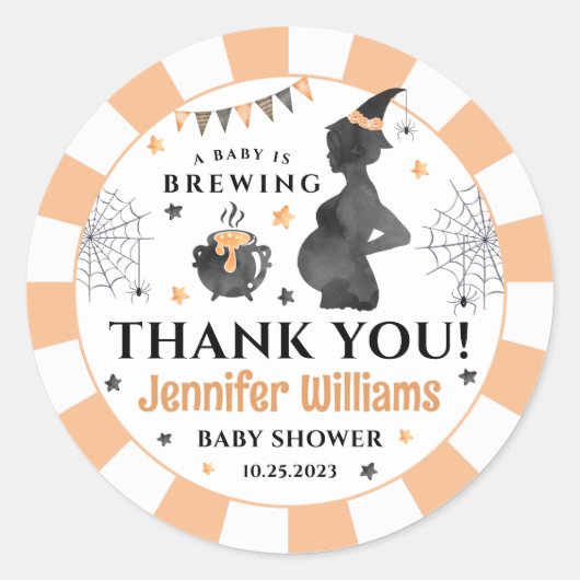 ベビーはハロウィーンの男の子の赤ちゃんシャワーを醸造している ラウンドシール (正面)